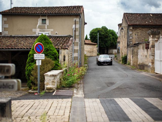 Le mariage de Julien et Aurore à Fléac, Charente 2