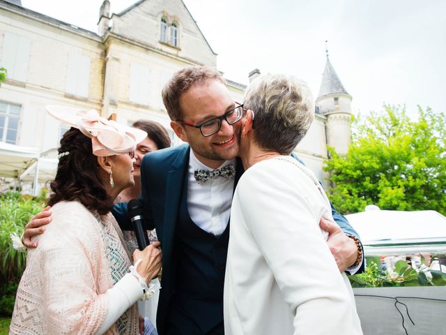 Le mariage de Julien et Aurore à Fléac, Charente 19