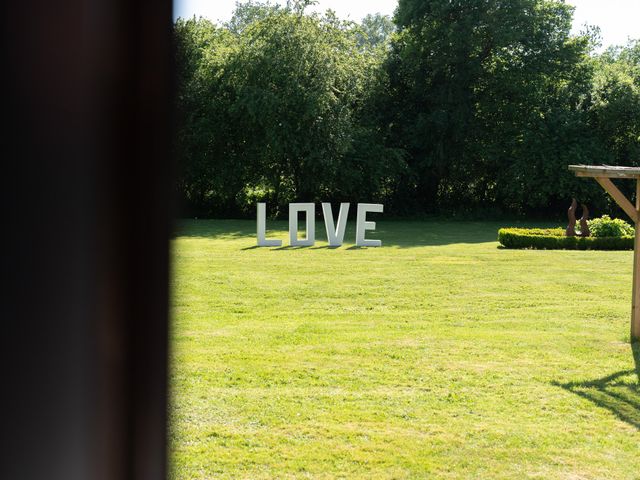 Le mariage de Geoffrey et Sarah à Fismes, Marne 29