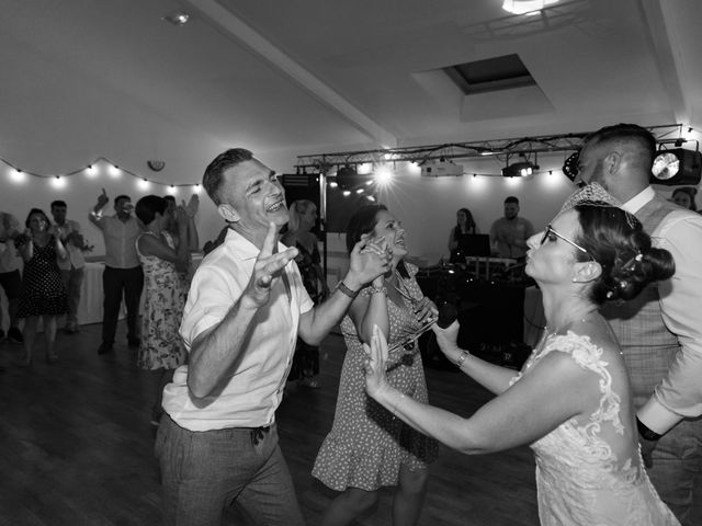 Le mariage de Kévin et Chantal à Montfort-le-Gesnois, Sarthe 67