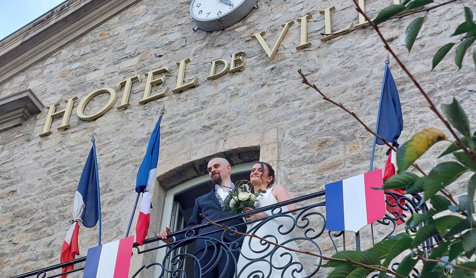 Le mariage de Julien et Samantha à Montbrison, Loire