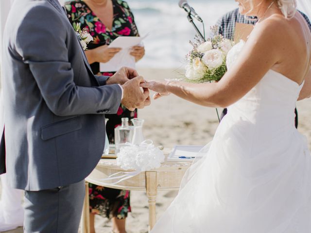 Le mariage de Thomas  et Ingrid  à Saint-Galmier, Loire 2