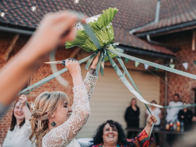 Le mariage de Victor et Tiffany à Steenwerck, Nord 17
