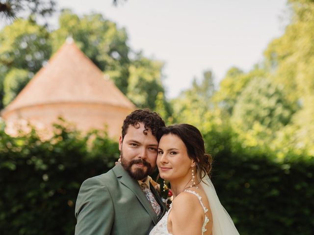Le mariage de Martin et Clara à Saint Léger en Bray, Oise 11