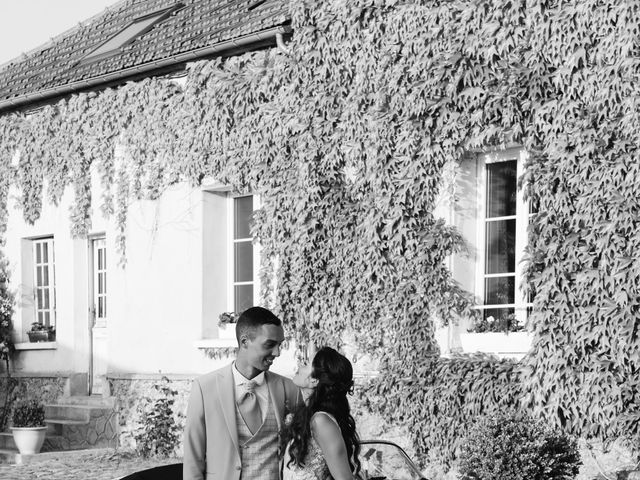 Le mariage de Mickaël et Laura à Jouarre, Seine-et-Marne 27