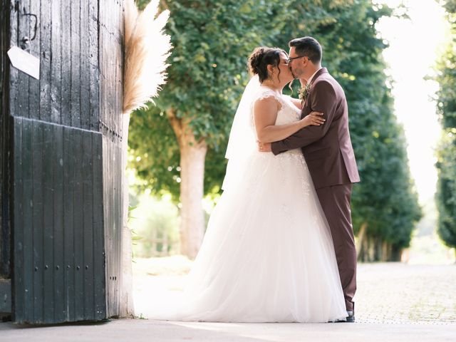 Le mariage de Amandine et Pierre-Emmanuel  à Saint-Léon-sur-l&apos;Isle, Dordogne 3