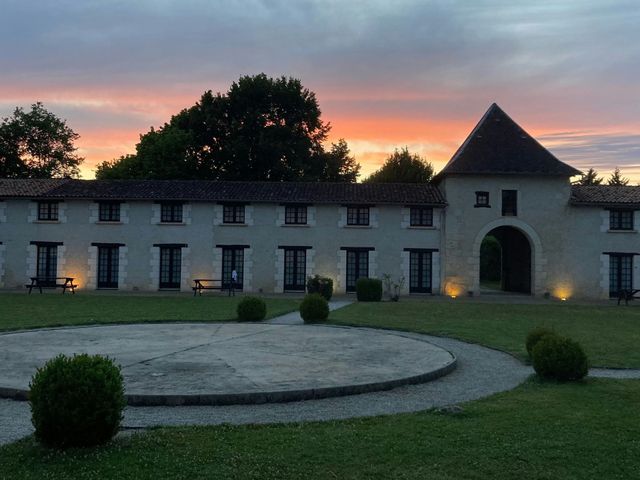 Le mariage de Amandine et Pierre-Emmanuel  à Saint-Léon-sur-l&apos;Isle, Dordogne 7