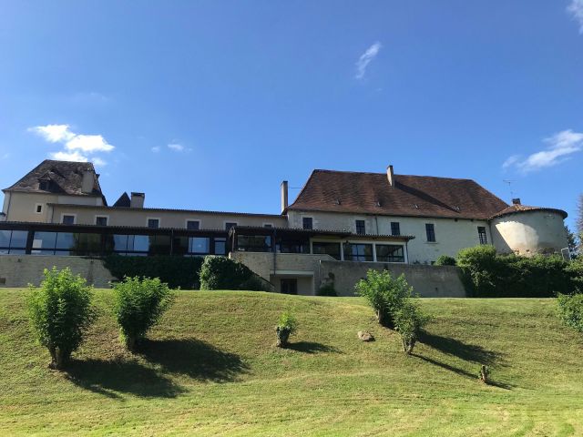 Le mariage de Amandine et Pierre-Emmanuel  à Saint-Léon-sur-l&apos;Isle, Dordogne 9