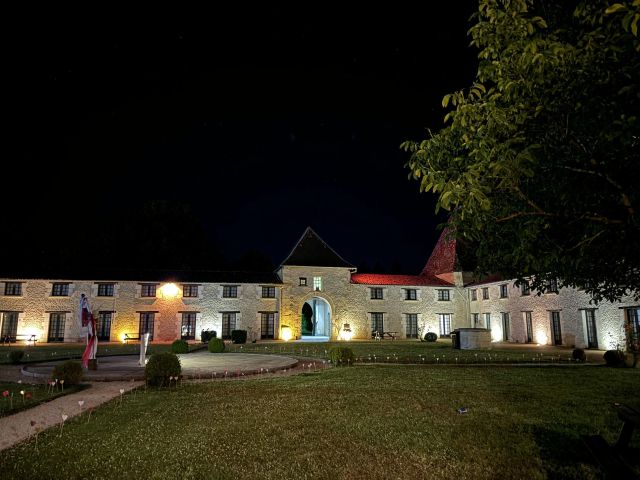 Le mariage de Amandine et Pierre-Emmanuel  à Saint-Léon-sur-l&apos;Isle, Dordogne 11