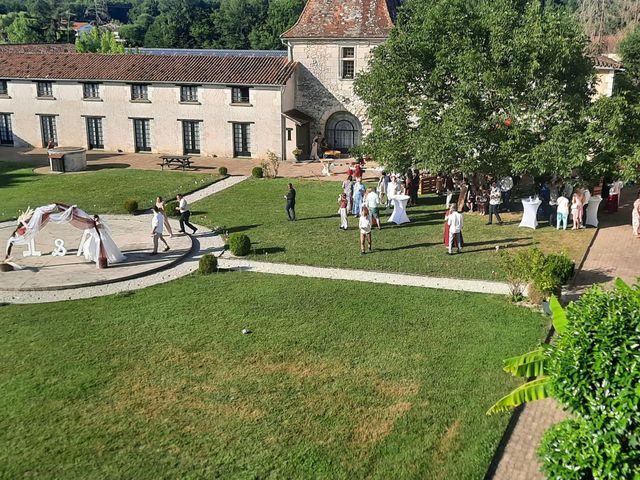 Le mariage de Amandine et Pierre-Emmanuel  à Saint-Léon-sur-l&apos;Isle, Dordogne 29