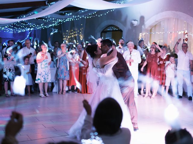 Le mariage de Amandine et Pierre-Emmanuel  à Saint-Léon-sur-l&apos;Isle, Dordogne 45