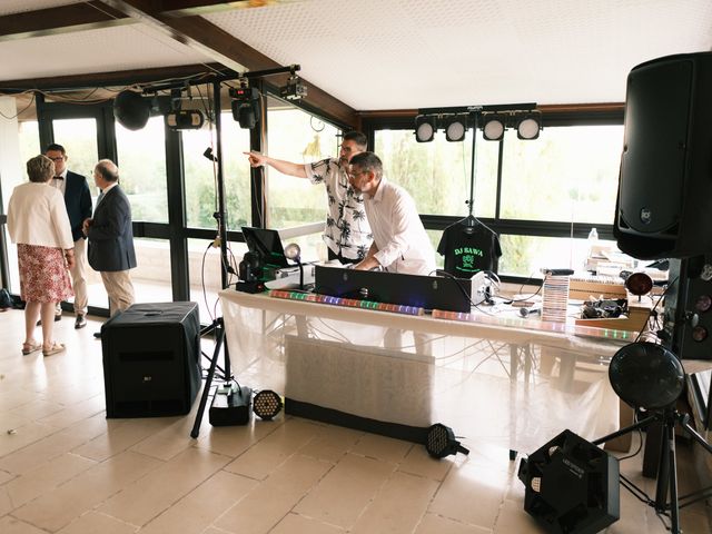 Le mariage de Amandine et Pierre-Emmanuel  à Saint-Léon-sur-l&apos;Isle, Dordogne 51