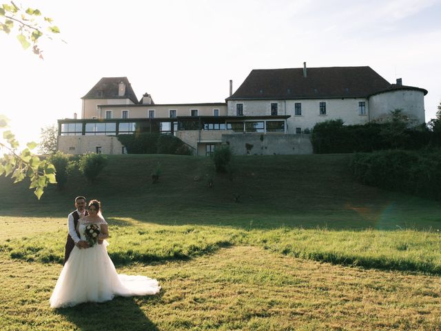 Le mariage de Amandine et Pierre-Emmanuel  à Saint-Léon-sur-l&apos;Isle, Dordogne 57