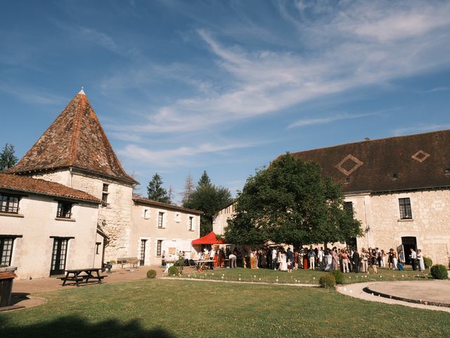 Le mariage de Amandine et Pierre-Emmanuel  à Saint-Léon-sur-l&apos;Isle, Dordogne 62