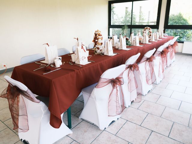 Le mariage de Amandine et Pierre-Emmanuel  à Saint-Léon-sur-l&apos;Isle, Dordogne 69