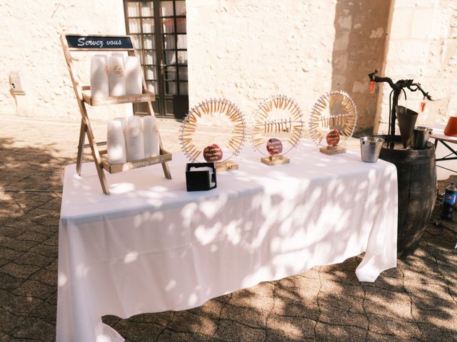 Le mariage de Amandine et Pierre-Emmanuel  à Saint-Léon-sur-l&apos;Isle, Dordogne 76