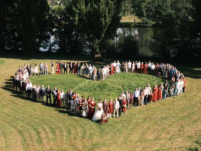 Le mariage de Amandine et Pierre-Emmanuel  à Saint-Léon-sur-l&apos;Isle, Dordogne 84