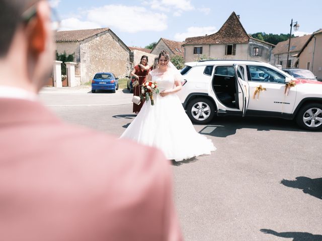 Le mariage de Amandine et Pierre-Emmanuel  à Saint-Léon-sur-l&apos;Isle, Dordogne 95