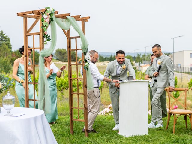 Le mariage de Richard et Delphine à Mazan, Vaucluse 32