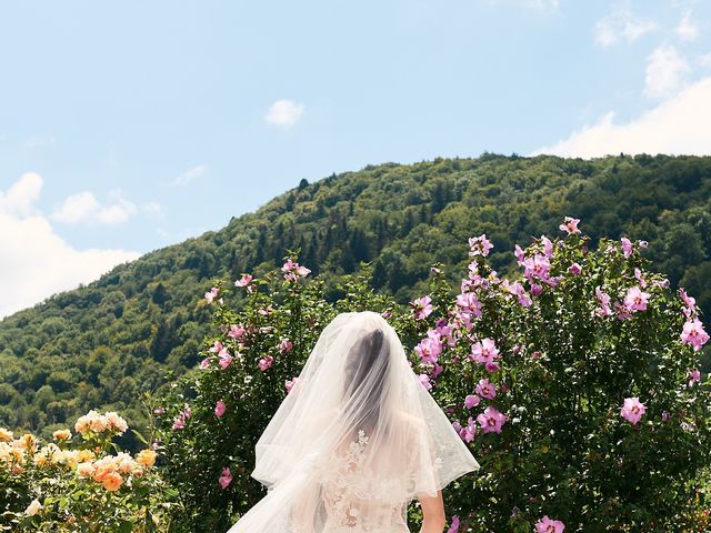 Le mariage de Julien et Laura à Bourgoin-Jallieu, Isère 24