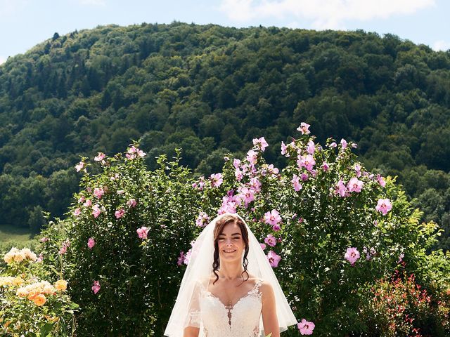 Le mariage de Julien et Laura à Bourgoin-Jallieu, Isère 25