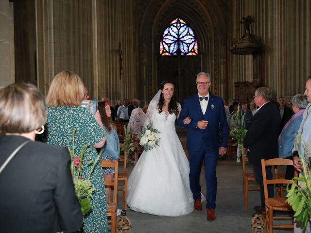 Le mariage de Thomas et Céline à Abbeville, Somme 32