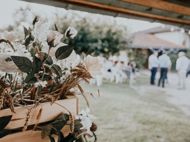 Le mariage de Stéphane et Adeline à Lons-le-Saunier, Jura 16