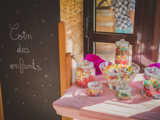 Le mariage de Stéphane et Adeline à Lons-le-Saunier, Jura 18