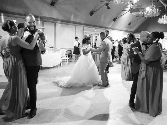 Le mariage de Raphaël et Béatrice à Les Mesnuls, Yvelines 97