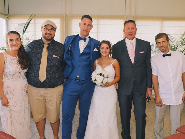 Le mariage de Johan et Amelie à Peypin, Bouches-du-Rhône 36