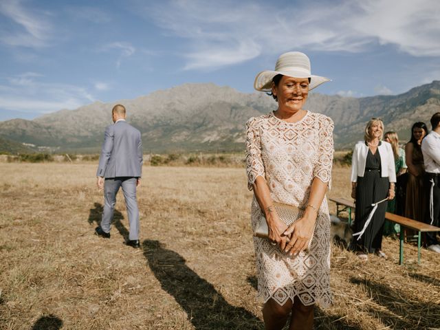 Le mariage de Jonathan et Maéva à Calenzana, Corse 56