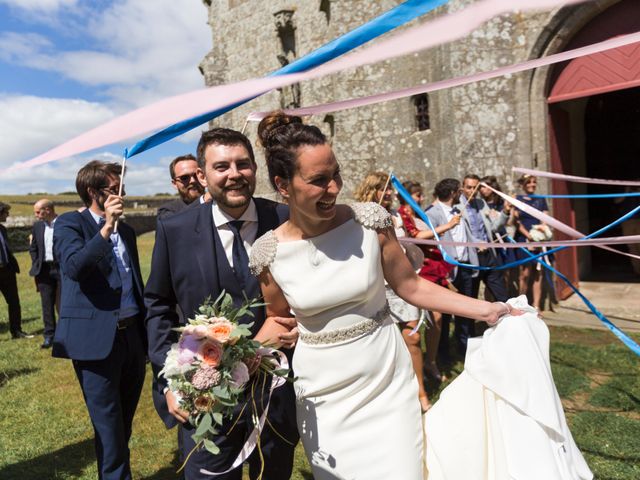 Le mariage de Benjamin et Cécile à Crozon, Finistère 17