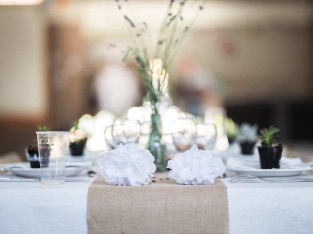 Le mariage de Geoffroy et Béatrice à Chalezeule, Doubs 6