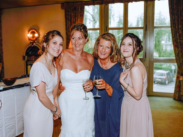 Le mariage de Stephane et Nathalie à Gressy, Seine-et-Marne 15