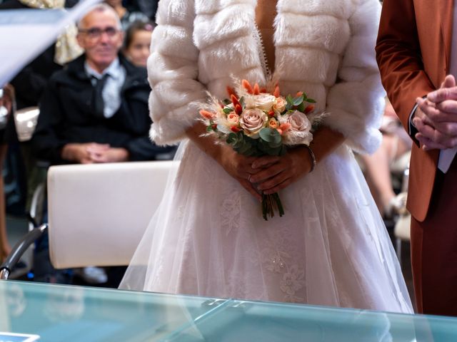 Le mariage de Damien et Julie à Saint-Chély-d'Apcher, Lozère 74