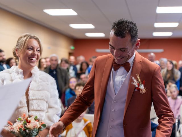 Le mariage de Damien et Julie à Saint-Chély-d'Apcher, Lozère 75