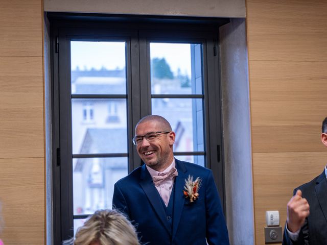 Le mariage de Damien et Julie à Saint-Chély-d'Apcher, Lozère 79