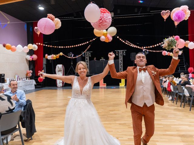 Le mariage de Damien et Julie à Saint-Chély-d'Apcher, Lozère 122