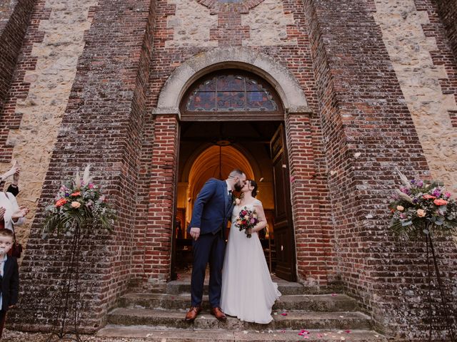 Le mariage de Jean Baptiste et Pauline à Hermival-les-Vaux, Calvados 56