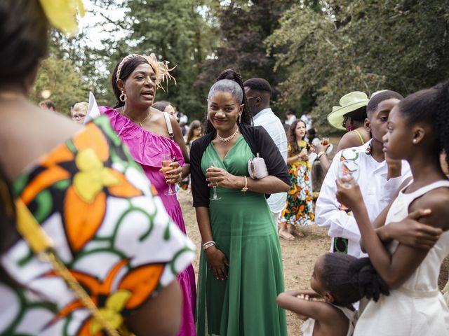 Le mariage de Sébastien et Tia à Thénezay, Deux-Sèvres 32