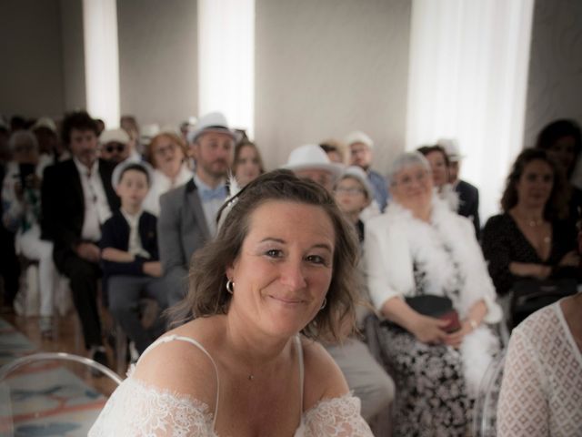 Le mariage de Valérie et Clara à Equeurdreville, Manche 9