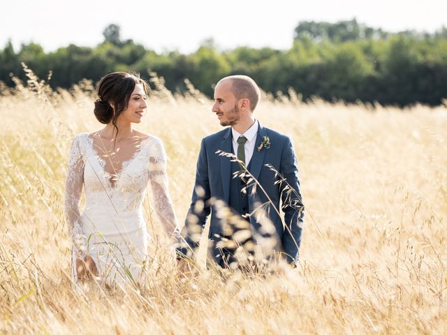 Le mariage de Thibaud et Naïs à Althen-des-Paluds, Vaucluse 60