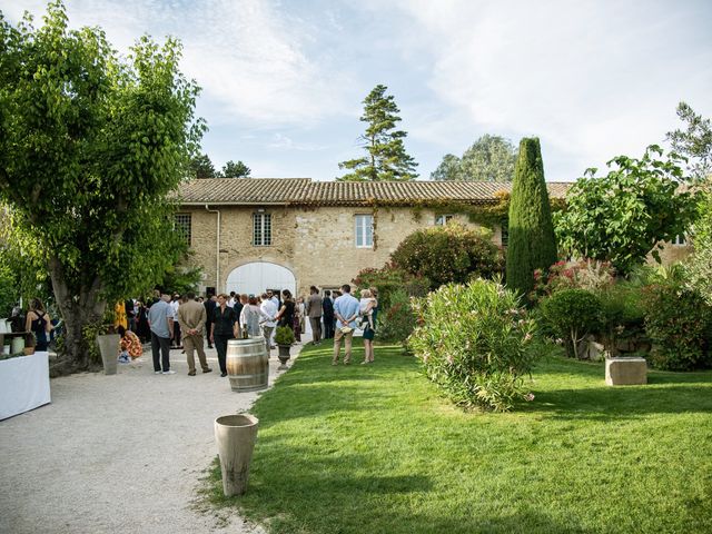 Le mariage de Thibaud et Naïs à Althen-des-Paluds, Vaucluse 63