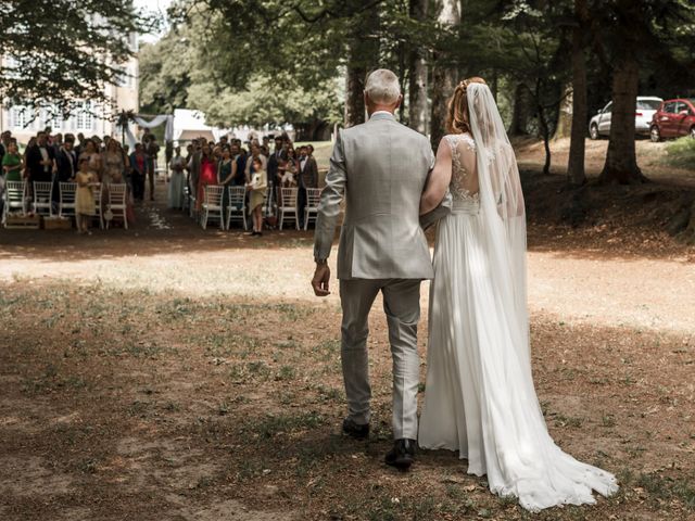 Le mariage de Steven et Lieke à Saint-Priest-Taurion, Haute-Vienne 15