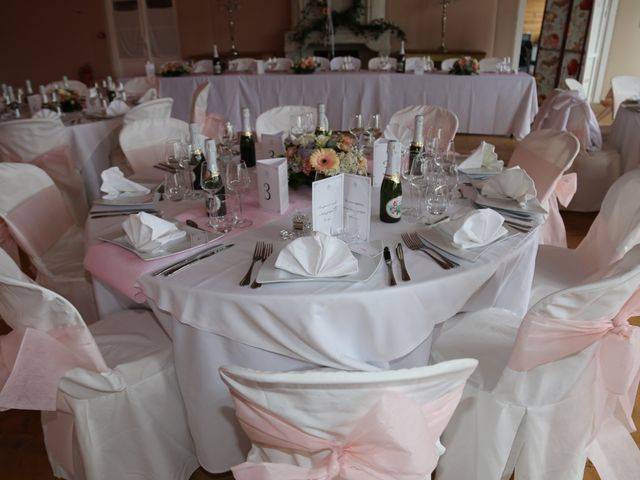 Le mariage de Jarrad et Jennifer à Autigny-la-Tour, Vosges 1