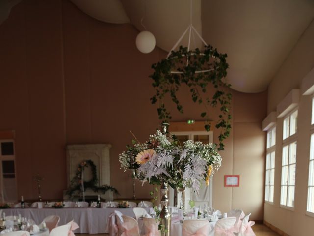 Le mariage de Jarrad et Jennifer à Autigny-la-Tour, Vosges 4