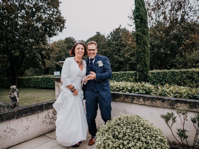 Le mariage de Mickael et Sophie à Saintes, Charente Maritime 19