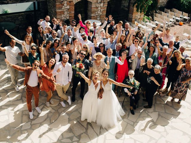 Le mariage de Léa et Laurène à Lavaur, Tarn 15