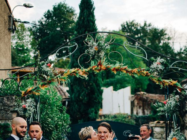 Le mariage de Léa et Laurène à Lavaur, Tarn 31