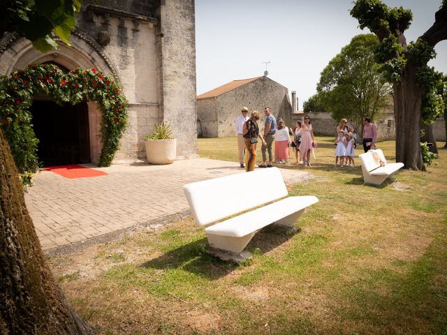 Le mariage de Florian et Mathilde à Ardillières, Charente Maritime 2